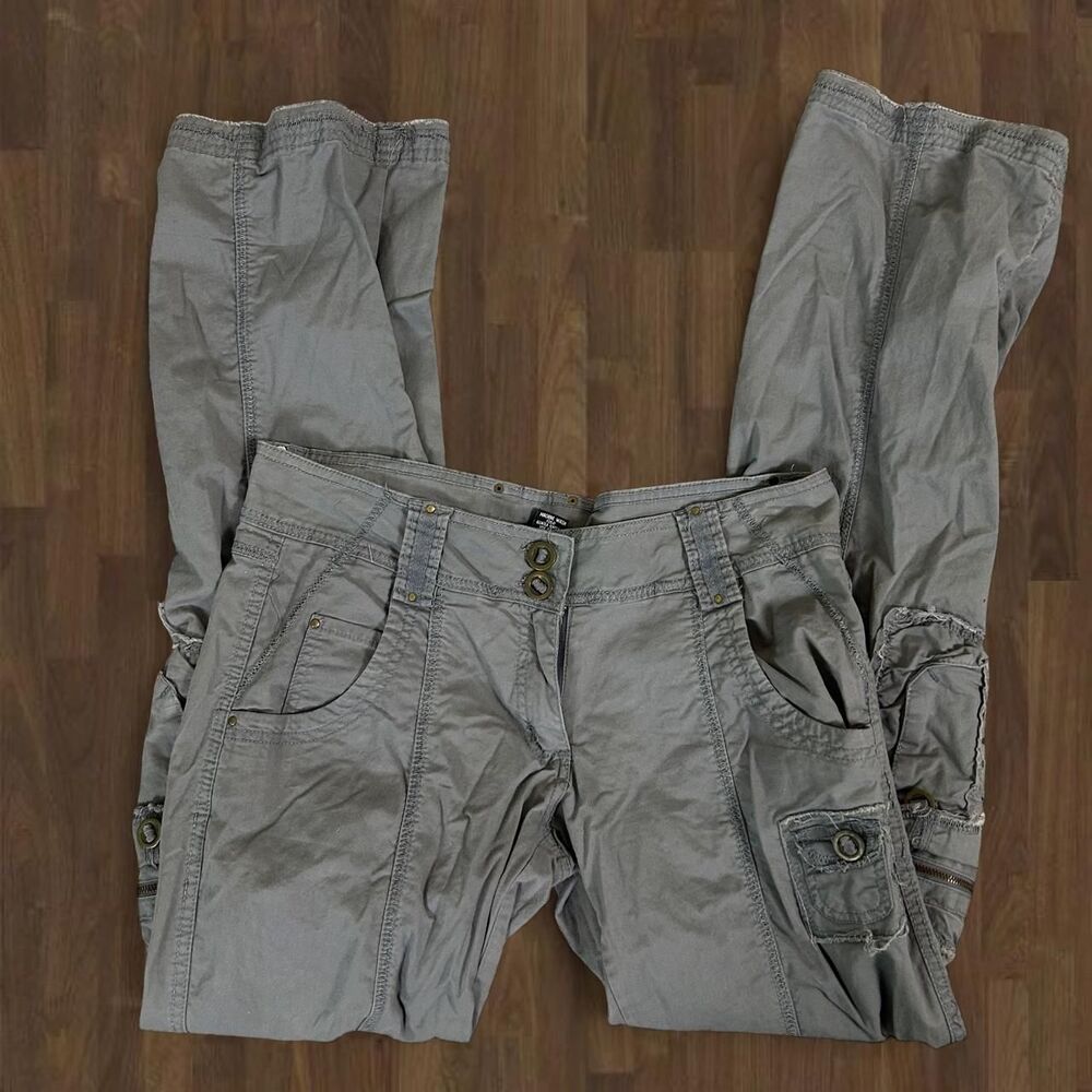 Rue21 Y2K Grey Cargo Pants